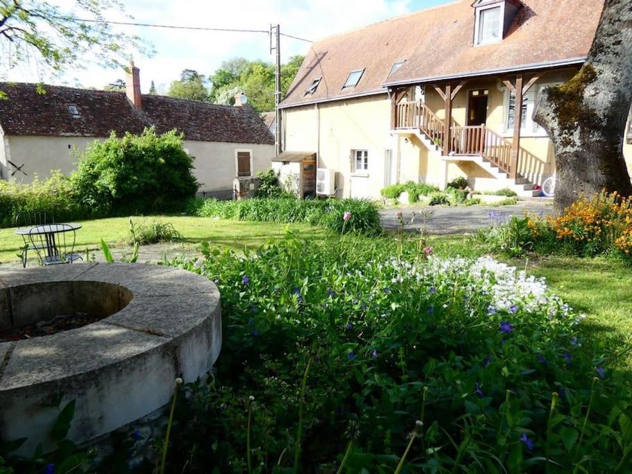 Maison De Charme Pres De Beauval Saint-Cyran-du-Jambot Eksteriør billede